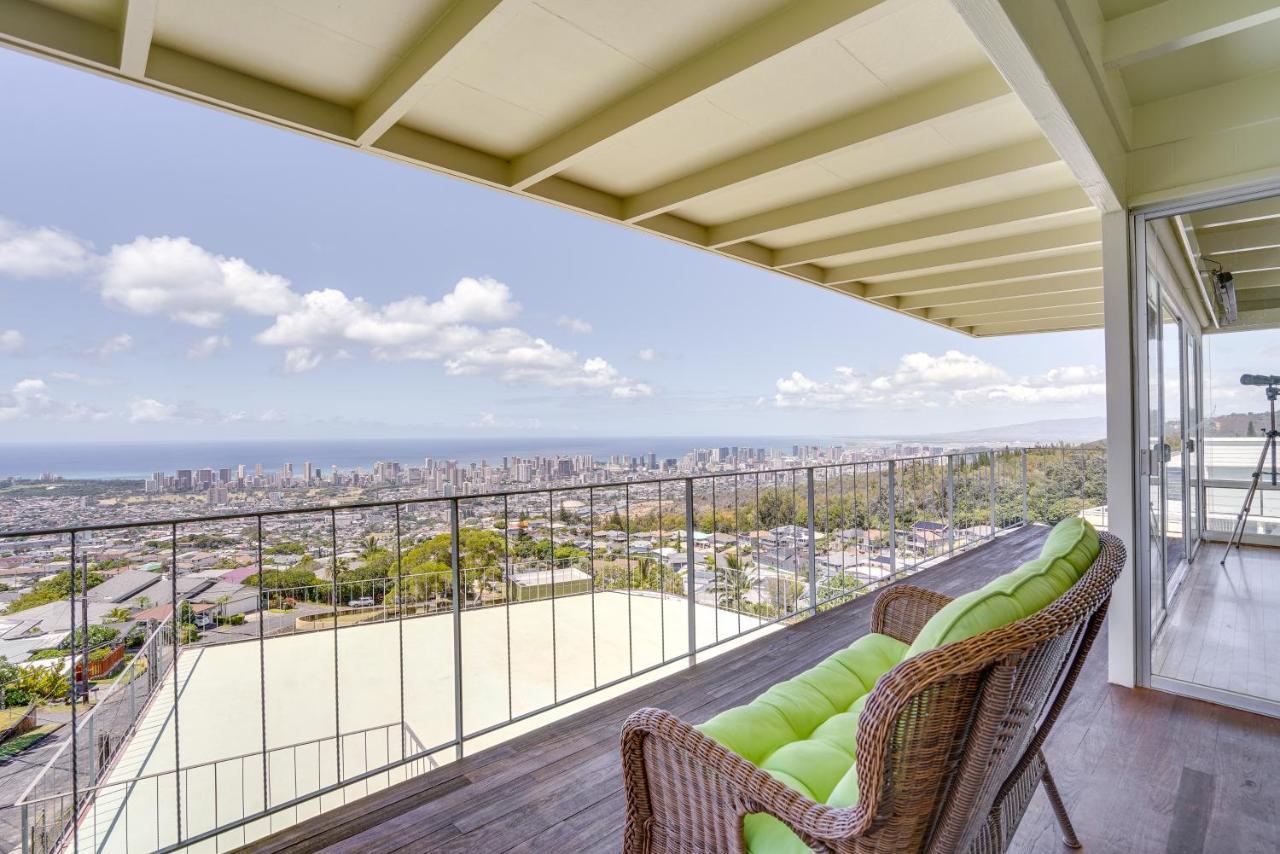 Breezy Honolulu Home Rental Ocean And Skyline Views Kültér fotó